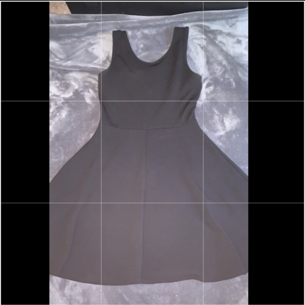 Black casual dress
